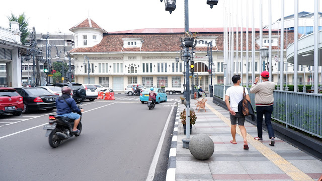 Trotoar di Bandung Disalahgunakan, Satgas Siap Lakukan Razia
