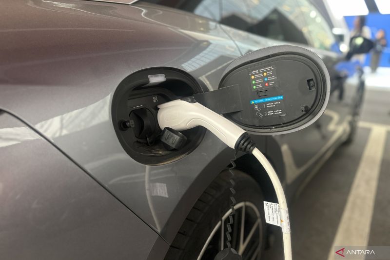 BYD Pamerkan Charger Super Cepat, Isi Baterai Mobil Listrik Hanya Hitungan Menit