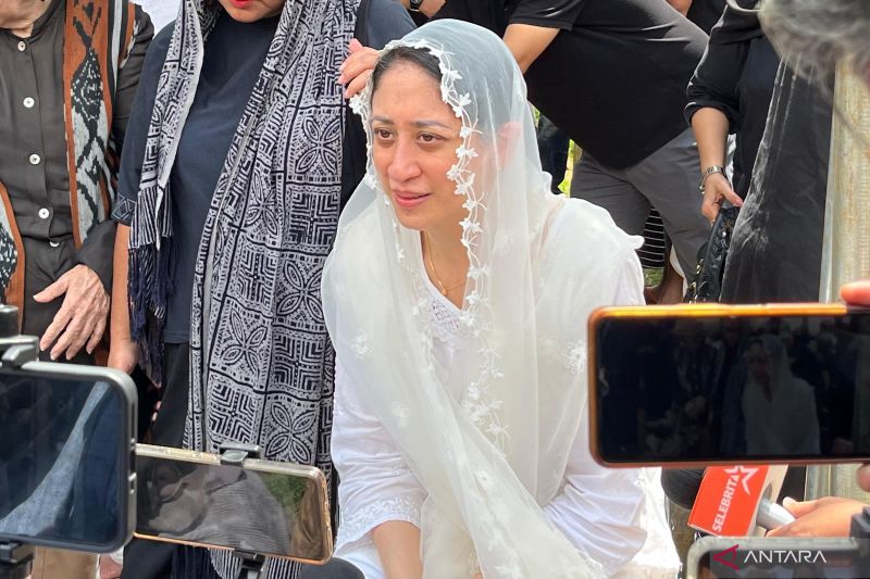 Aleima Sharuna Ceritakan Perjuangan Lucky Widja Melawan Penyakit Sebelum Wafat