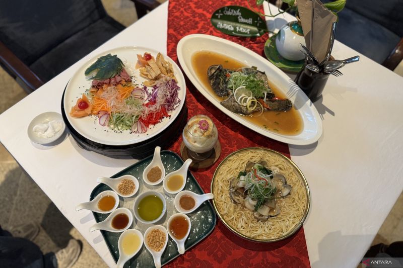 Tradisi Kuliner Imlek, Dari Filosofi Hidangan hingga Sejarah Nusantara