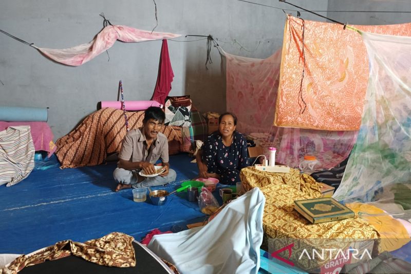 Dapur Umum di Batu Hula, Tapanulis Selatan Sediakan Sahur untuk 220 Keluarga Pengungsi