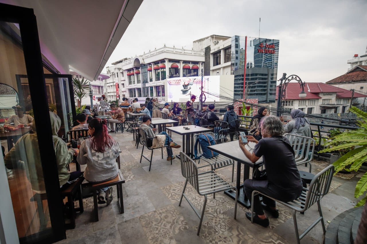 Ngopi, Nostalgia, dan Seni: Semua Ada di Le Braga