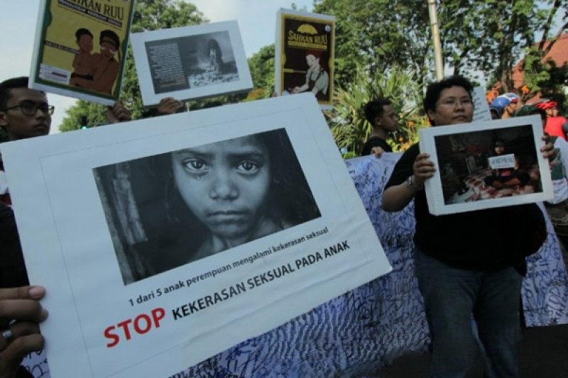 Siasat Mendidik Anak Agar Terhindar dari Pelecehan Seksual
