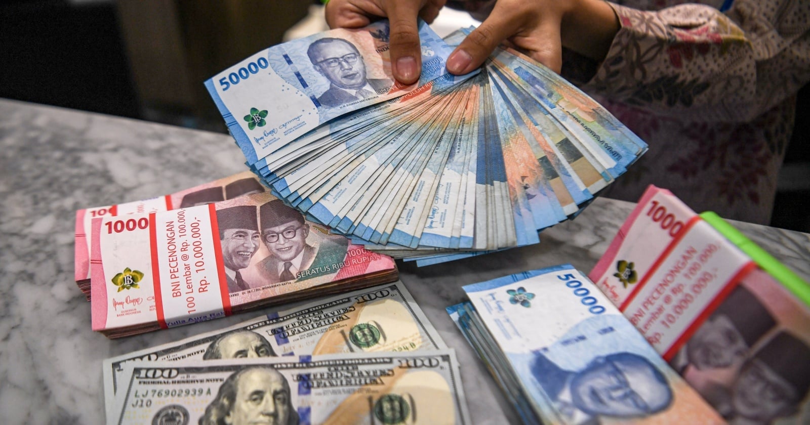 Rupiah Melemah Jelang Pidato Kenegaraan Trump