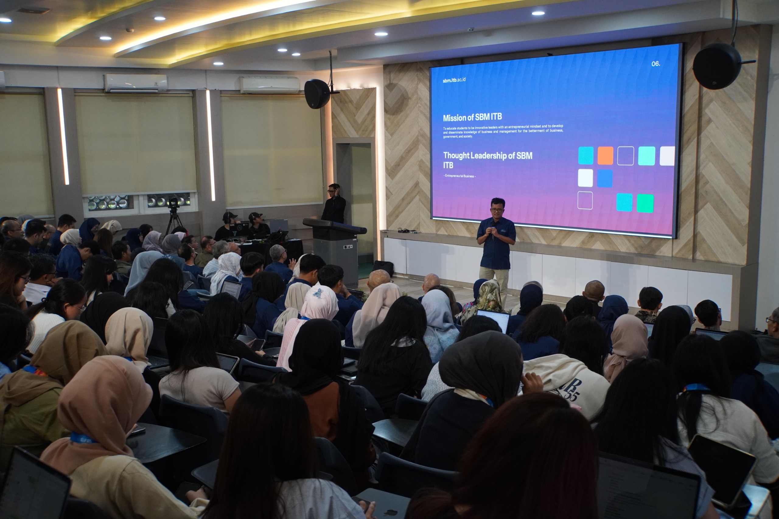 SBM ITB Perkuat Identitas Lewat Visi Thought Leadership