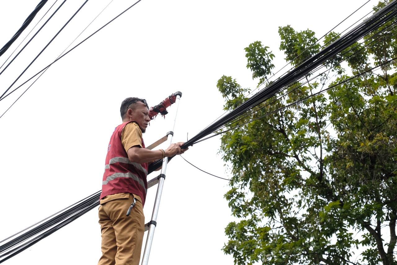 Soroti Penataan Kabel dan Infrastruktur, Wali Kota Bandung Minta Pelaksanaannya harus Rapi dan Aman