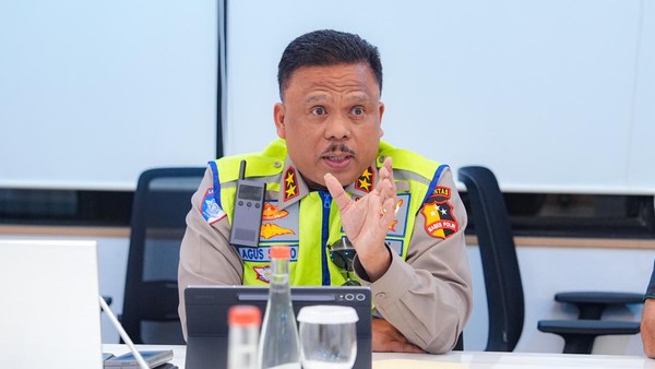 Puncak Mudik Terjadi Rabu Malam, Polantas Dampingi Pemudik