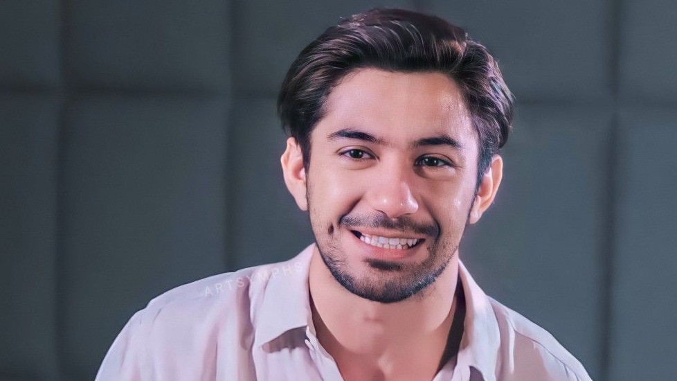 Reza Rahadian Comeback di Film Horor Suzzanna, Bawa Isu Relasi Kuasa
