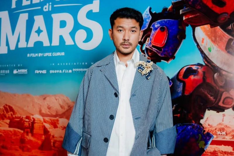 Film Pelangi di Mars, Tontonan Lebaran yang Bikin Keluarga Kompak