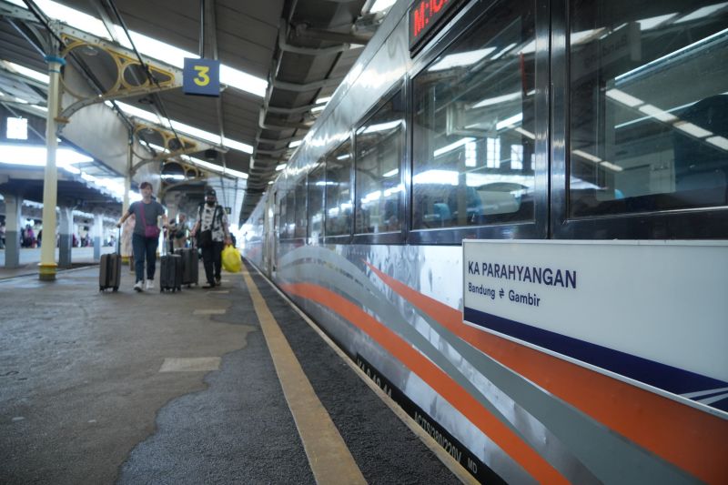 Perjalanan KA Parahyangan Terganggu Imbas Insiden di Bekasi Timur