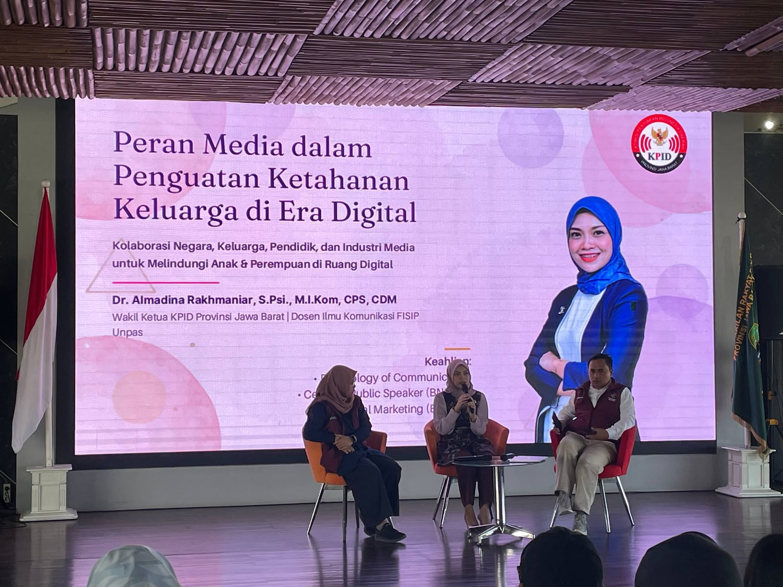Sinergi Media dan Pemerintah Dorong Literasi Digital Mulai dari Keluarga