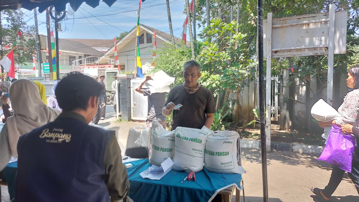 Pemkot Bandung Salurkan 4.290 Ton Beras CPP untuk 143 Ribu Penerima