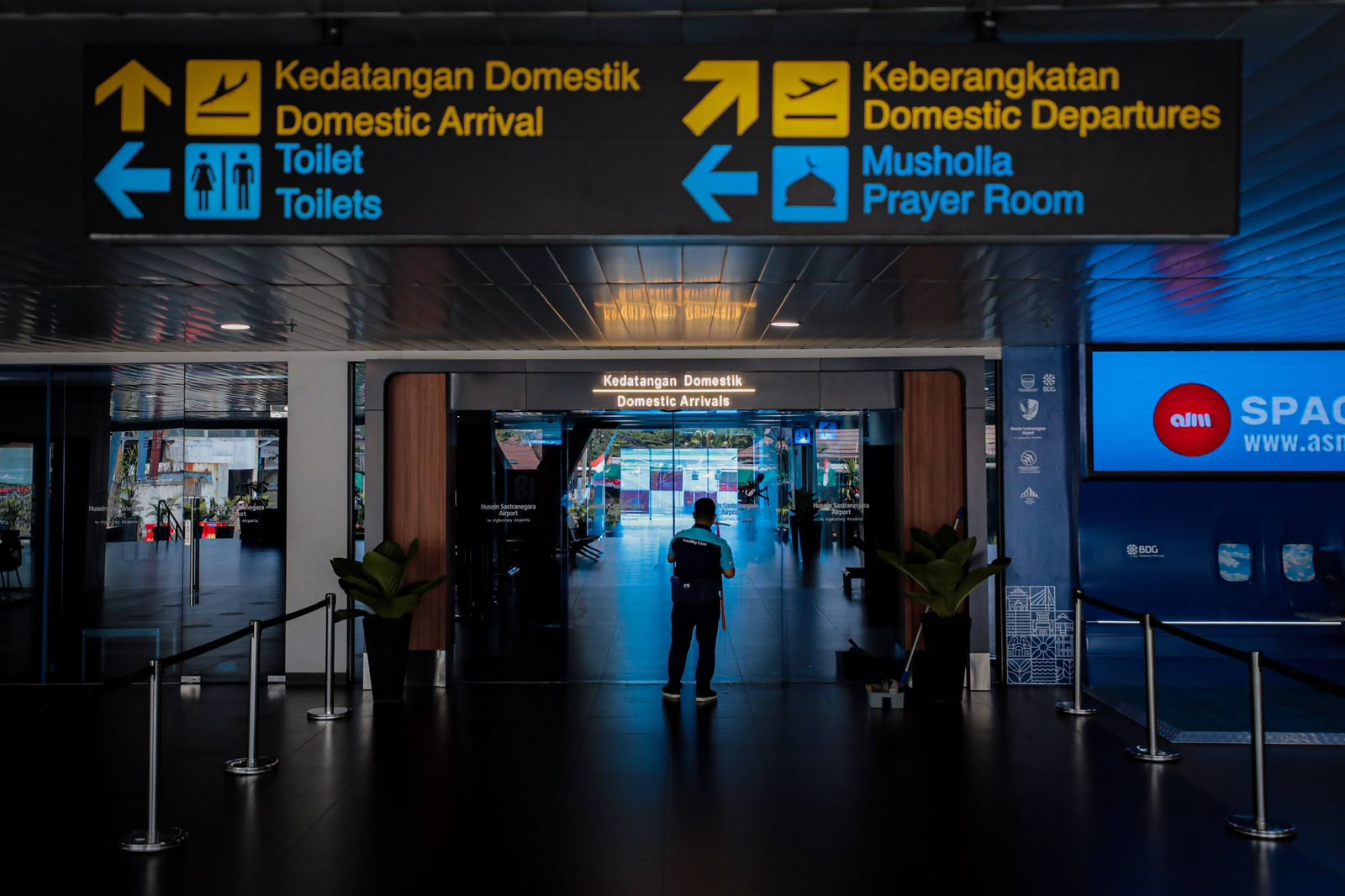 Bandara Husein Sastranegara Bandung Ditutup Sementara Imbas Abu Vulkanik Anak Gunung Krakatau, 1.344 Penumpang Terdampak