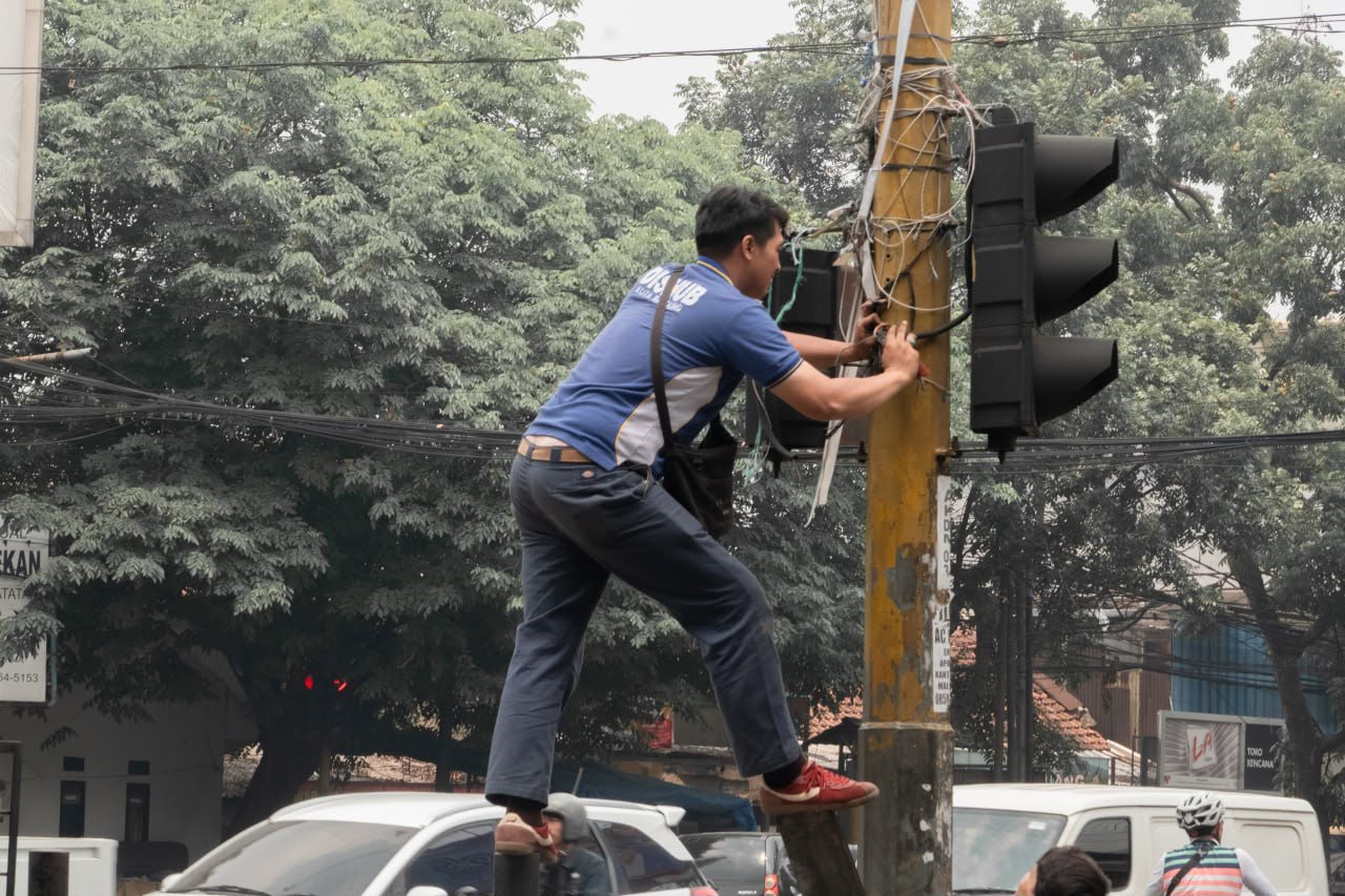 6 Persimpangan di Bandung Sempat Terganggu Akibat Pencurian Kabel Traffic Light, Pengamanan Kini Diperketat